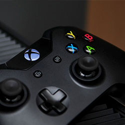 49图库免费资料大全数据一对照，詹姆斯没进球却成焦点